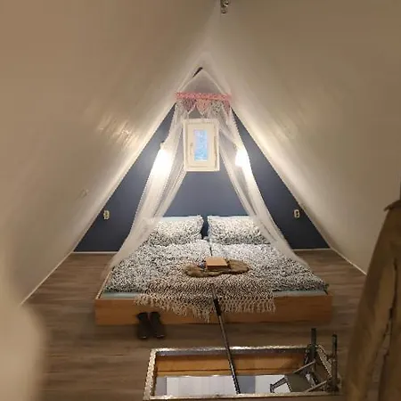 Holiday home Steigerwald - Tiny House Direkt Am Wald Oberaurach